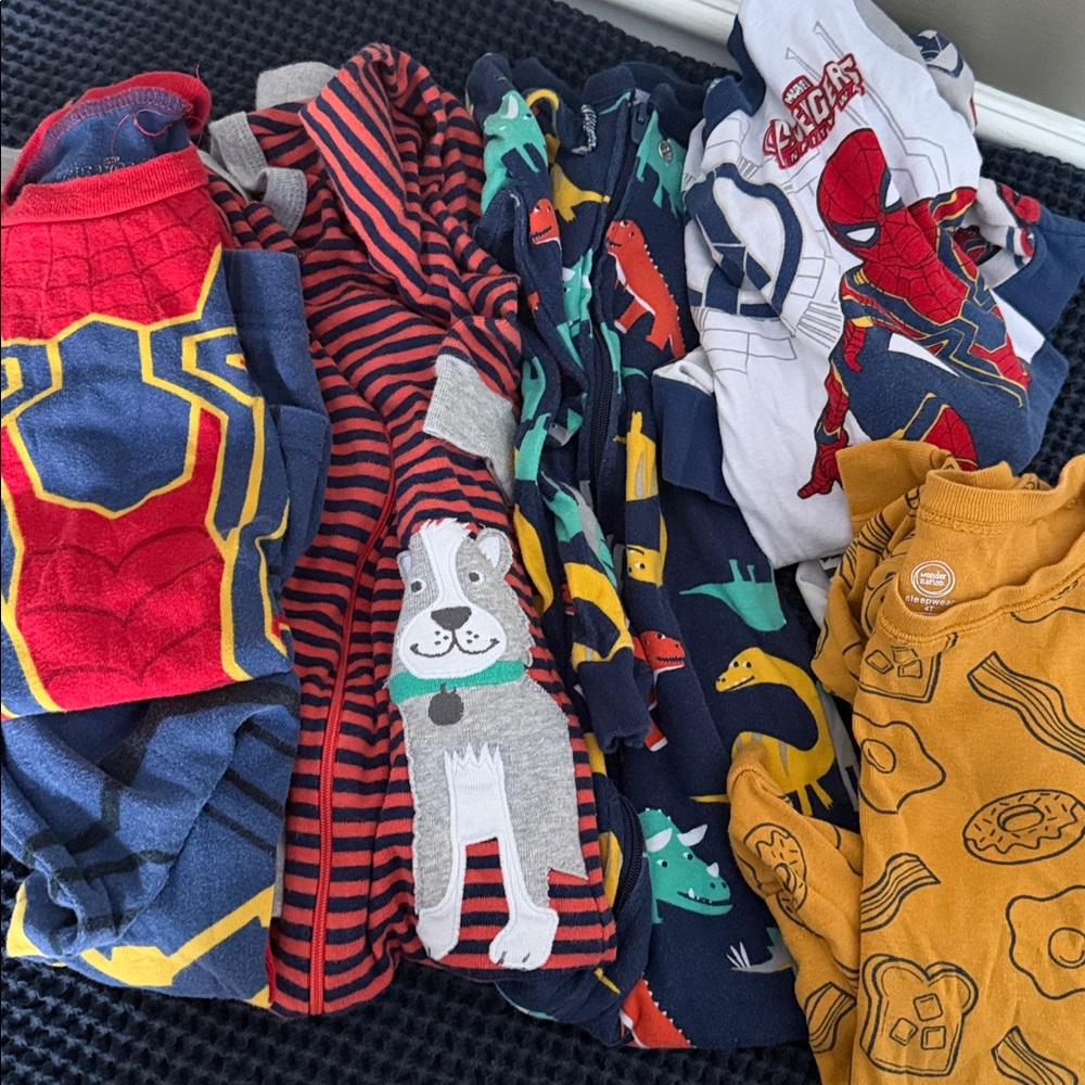 5 Different pairs of 100% Cotton Pajamas all sized 4T